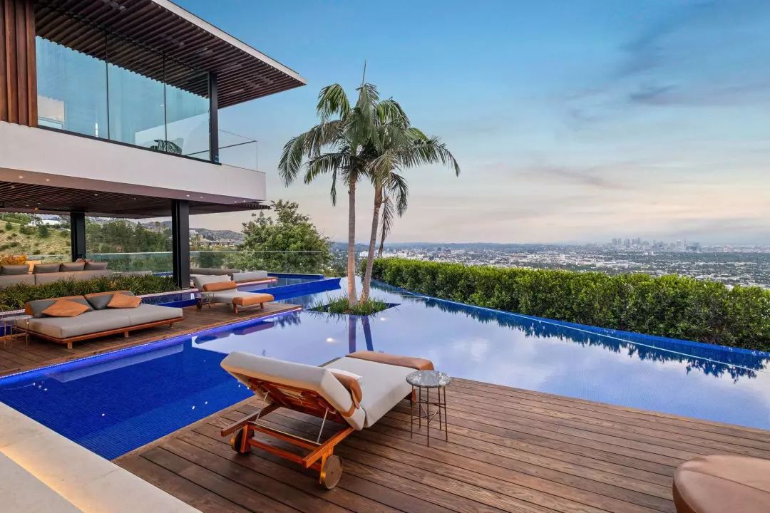 给大家介绍一下3000万的豪宅,价值10亿这样的豪宅你见过吗