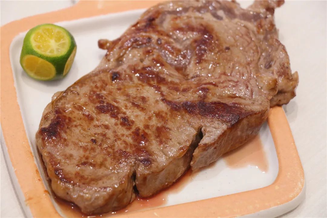 午餐吃什么牛排好吃又简单,晚餐吃什么牛排比较好吃