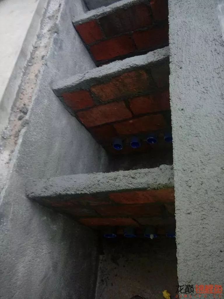 锦鲤池建造施工过程,楼顶怎么施工建锦鲤池