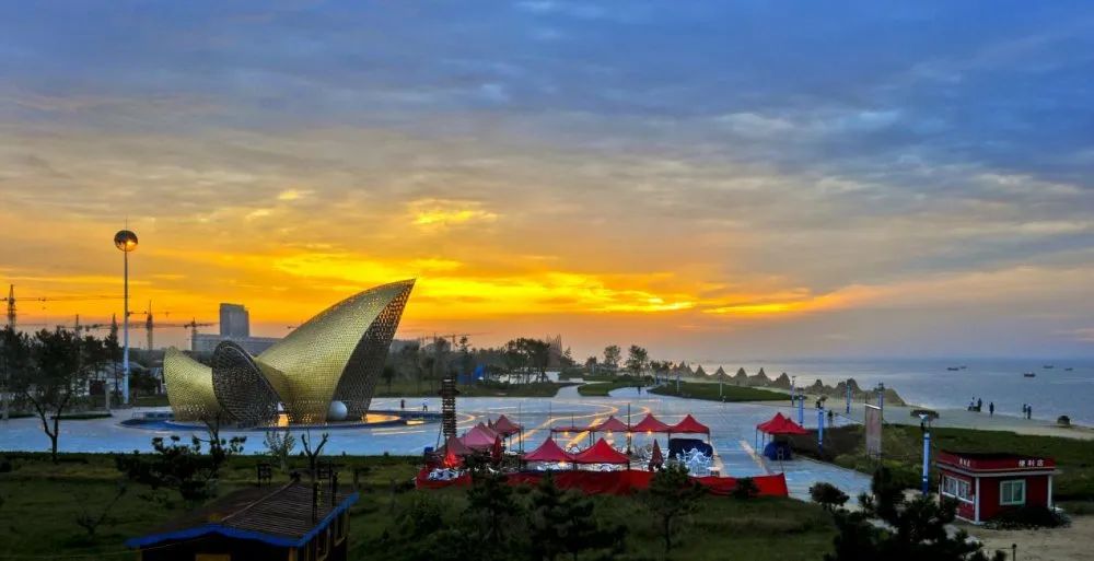 红红火火恍恍惚惚！加长版三伏天来了！沁凉碧海沙滩之旅约起