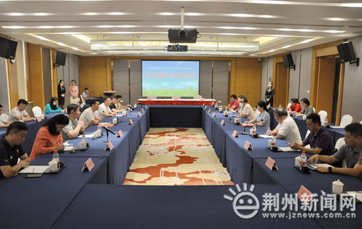 恒大足球俱乐部签约合同图片,恒大足球青训基地