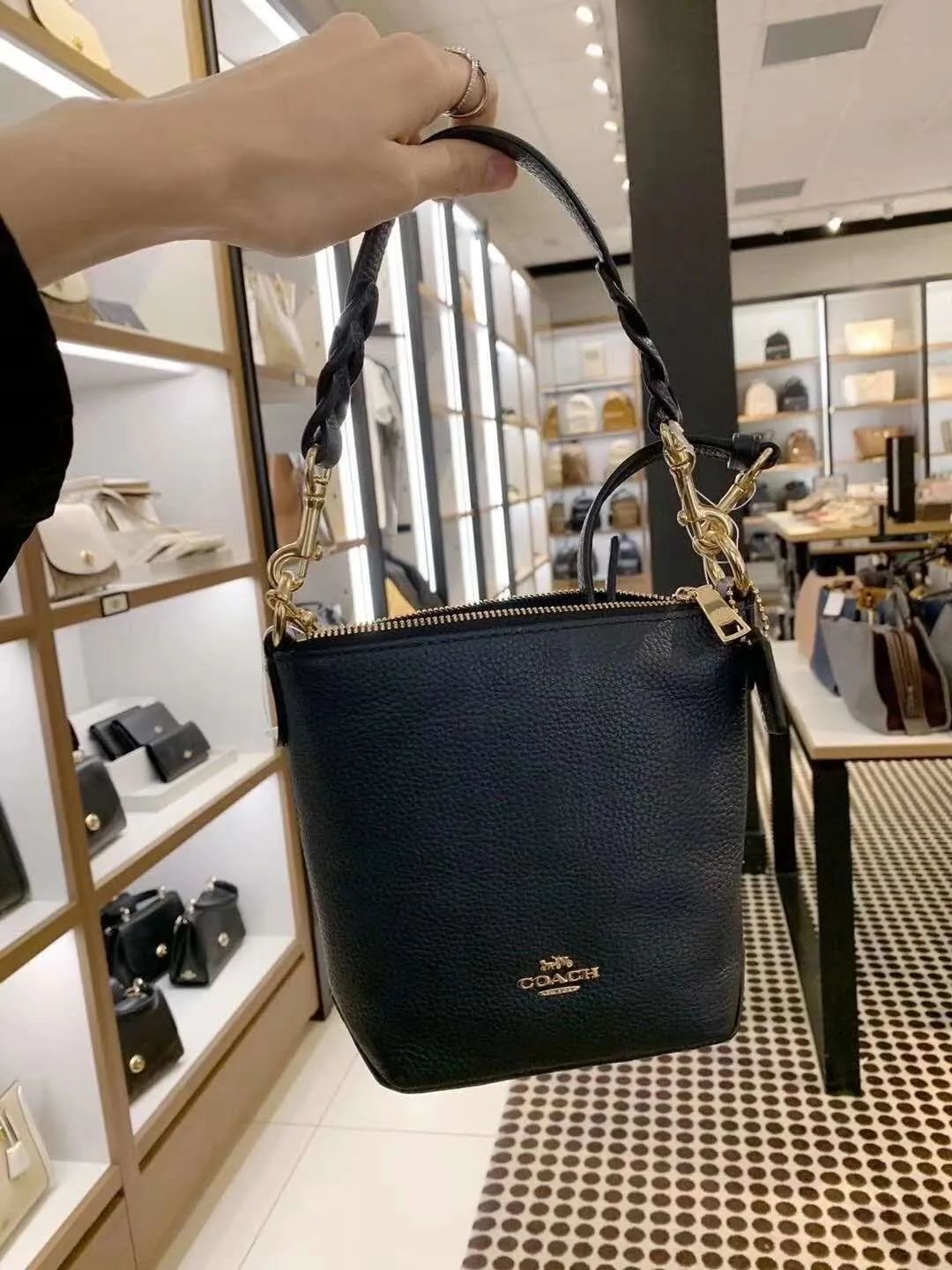 个人海外代购萧杀：逝去的美好时光