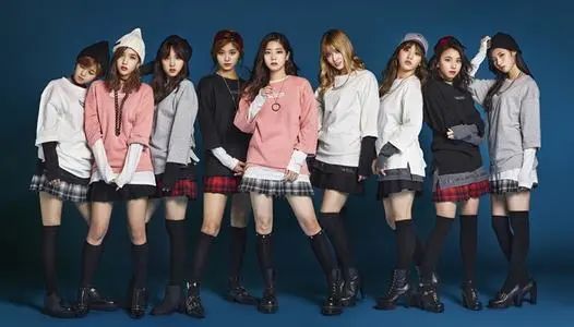 出道即巅峰，拿奖拿到手软，业务没得挑歌红人不红的她还能翻身吗