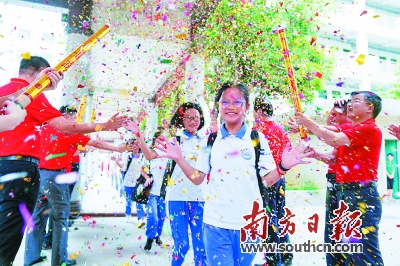 红红火火迎国庆,红红火火迎中考