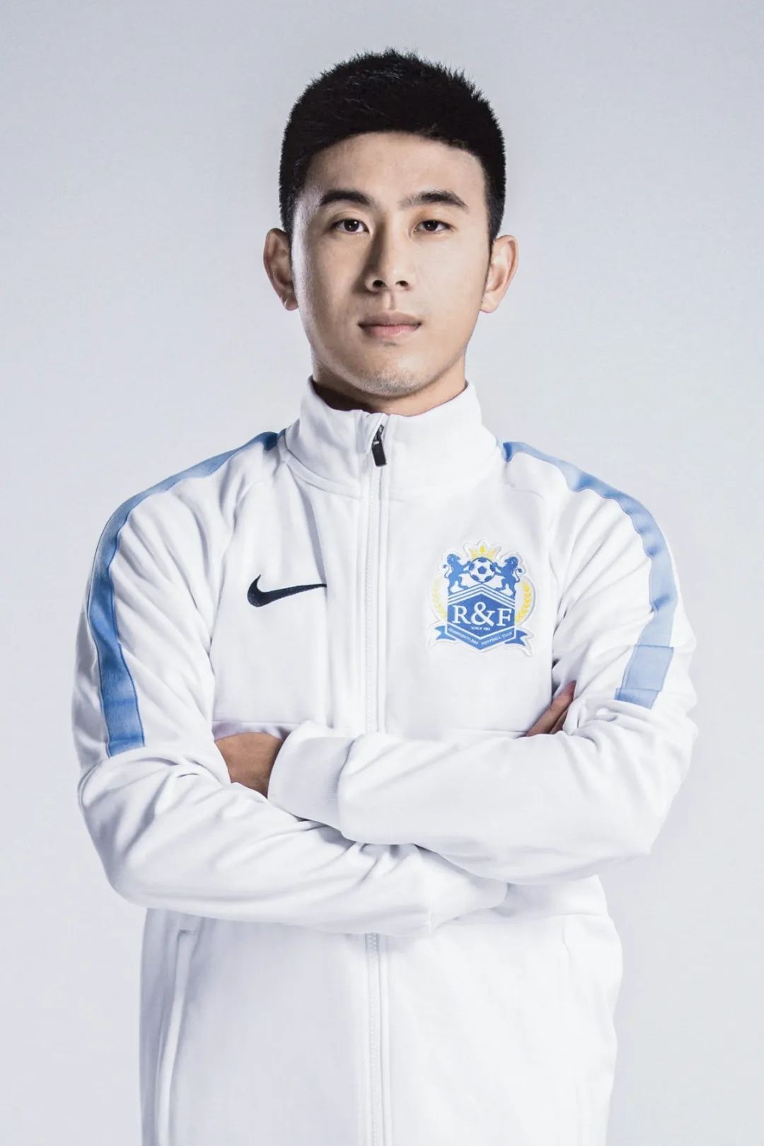 我们的全家福来啦!还有帅气的定妆照