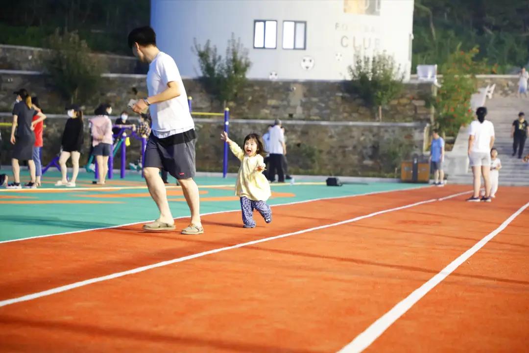 健身、遛弯、打卡……高新区“网红”体育公园喊你做运动