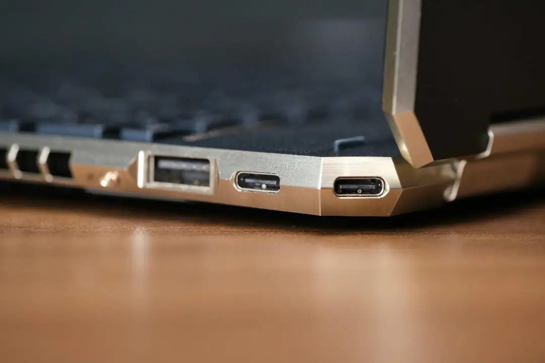 惠普spectrex36014翻转本,惠普spectrex360二代电脑触控笔