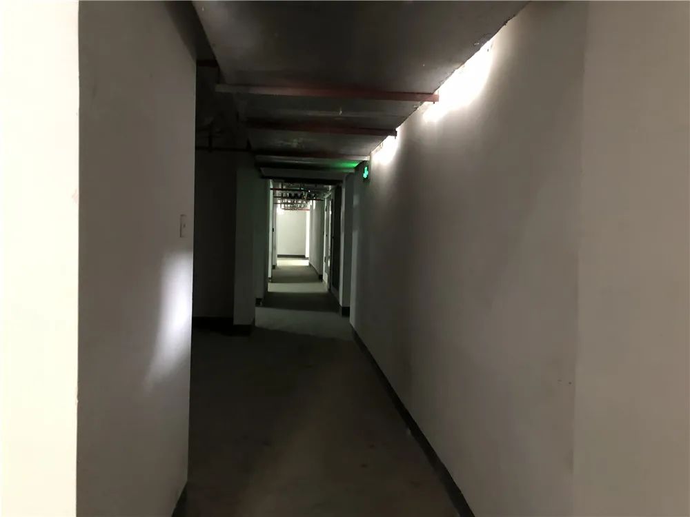 一街之隔房价多少钱一平米,一街之隔房价为何能差出8000元