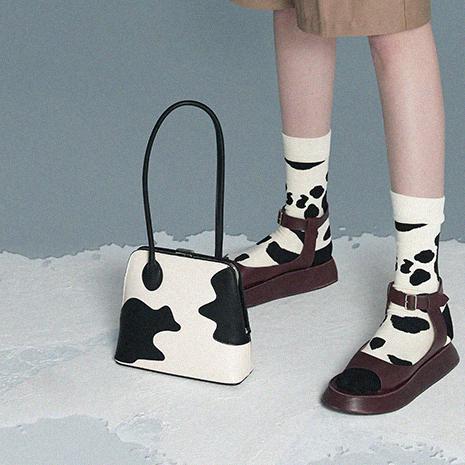 通勤包推荐|容量大、颜值高，走在路上都会被问链接