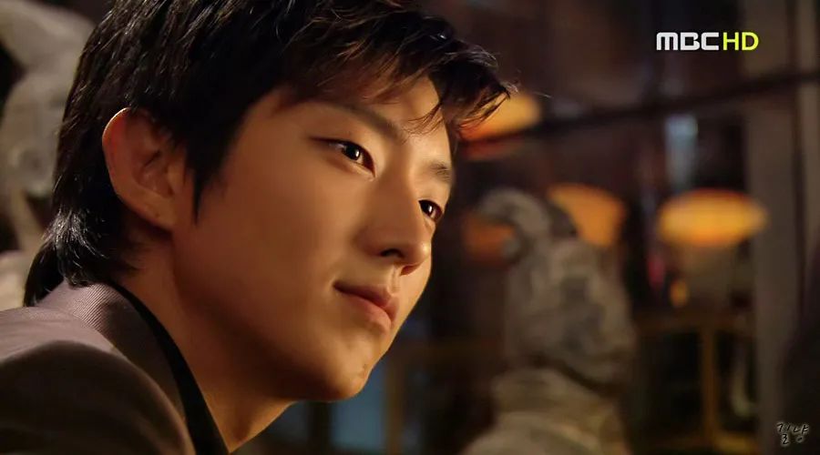 39岁李准基近况,李准基38岁重回18岁的剧