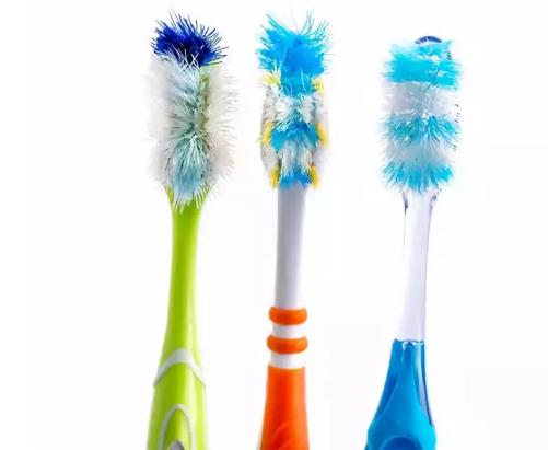 便宜哭了!日本人都在用的变态牙刷,竟然比洗牙还白,牙垢、牙龈出血全解决,嘴巴里脏东西洗出来后,太清爽了