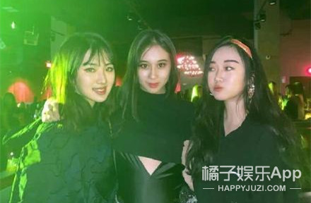 最大牌女团？赌王女儿集合三大豪门千金跳女团舞，这学历身价酸了