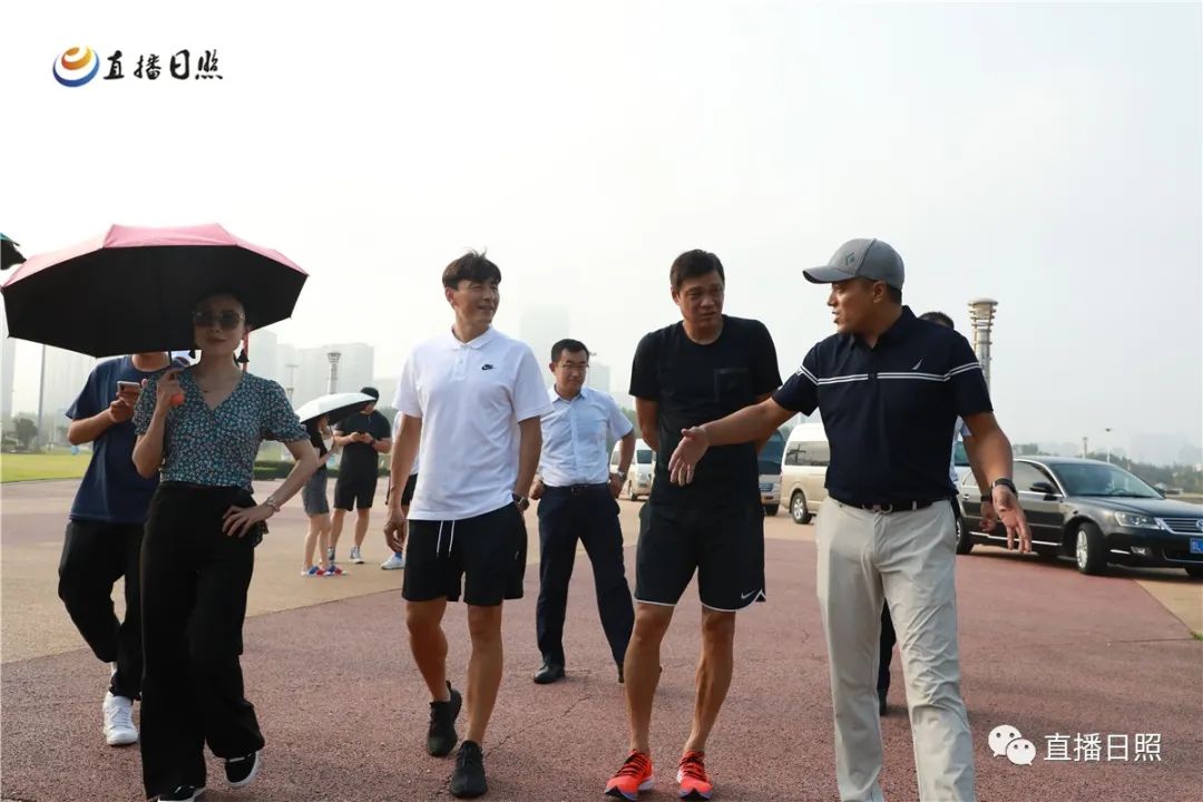 范志毅李玮锋高尔夫,范志毅李玮锋名场面