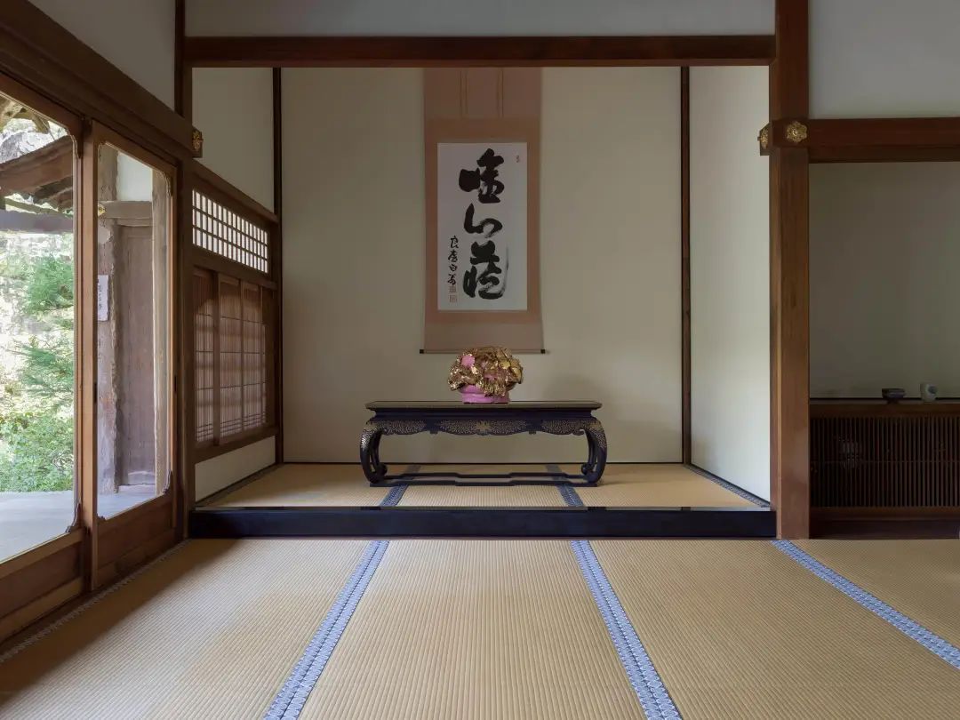 桑田卓郎：一只日式茶碗的爆裂与重构