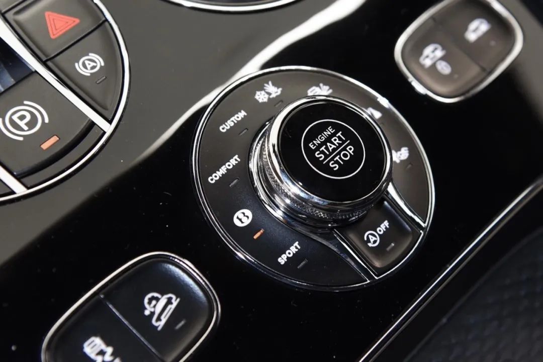 奢侈品带来自信,奢侈品彰显自己的实力