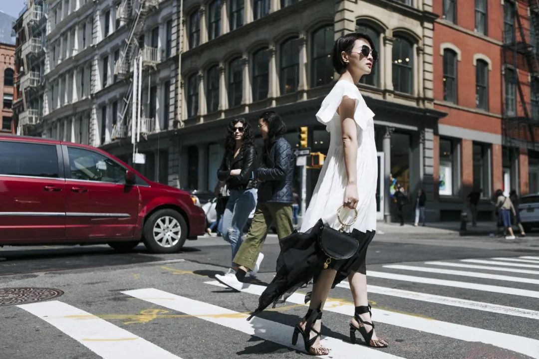 就这么着，我跟时装结了缘