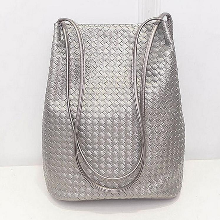 日本学生包包品牌排行榜前十名,日本包包品牌排行榜前十名