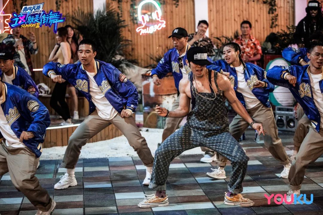 这就是街舞带来的商业价值,街舞不是不务正业的代名词