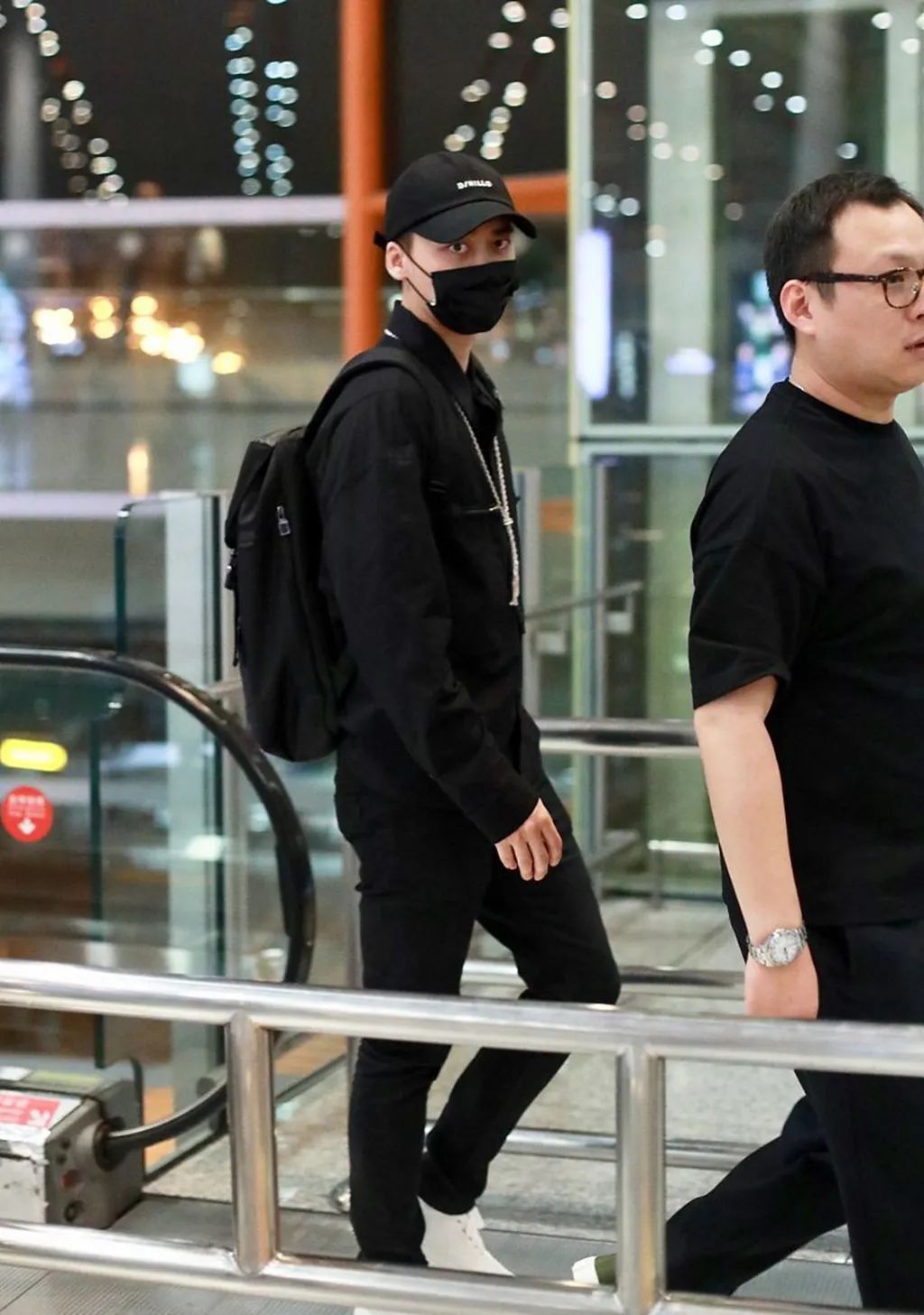 不只是实用，双肩包更要“玩出彩”