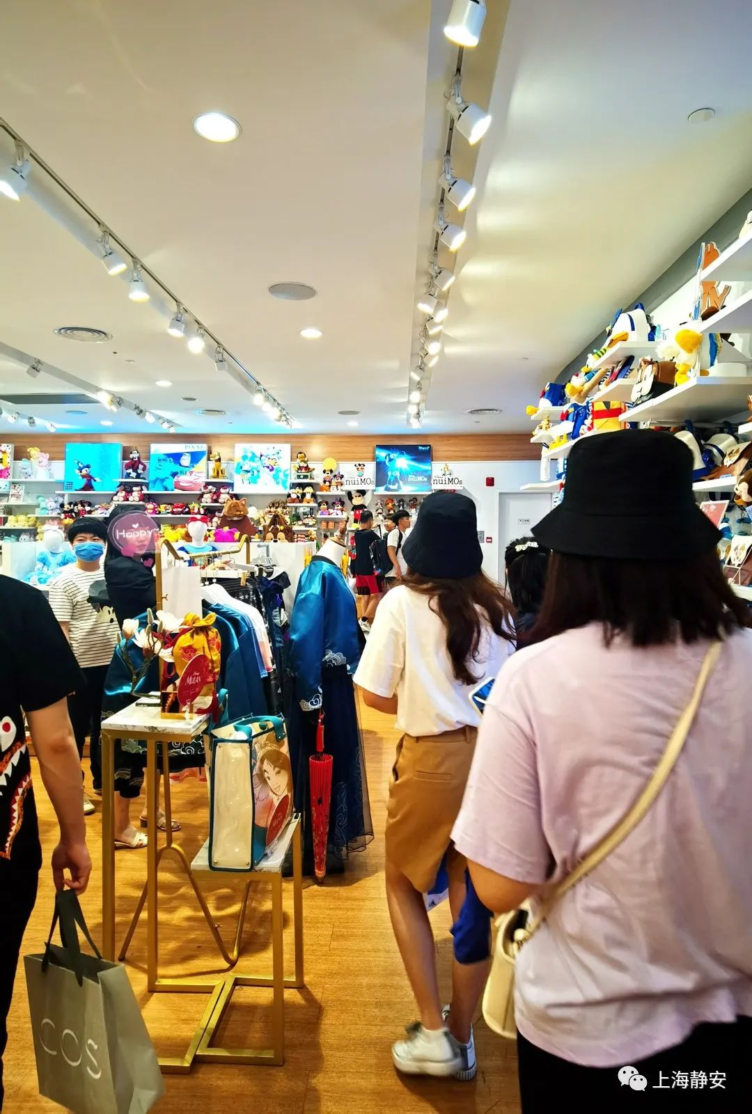 迪士尼限量款商品购买,迪士尼限时买公仔