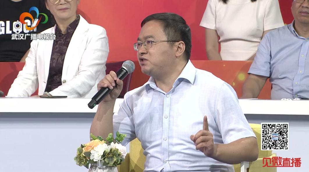 洗车店拆了又建、*证假**注册公司，职能部门推拖之下武昌区区长认错