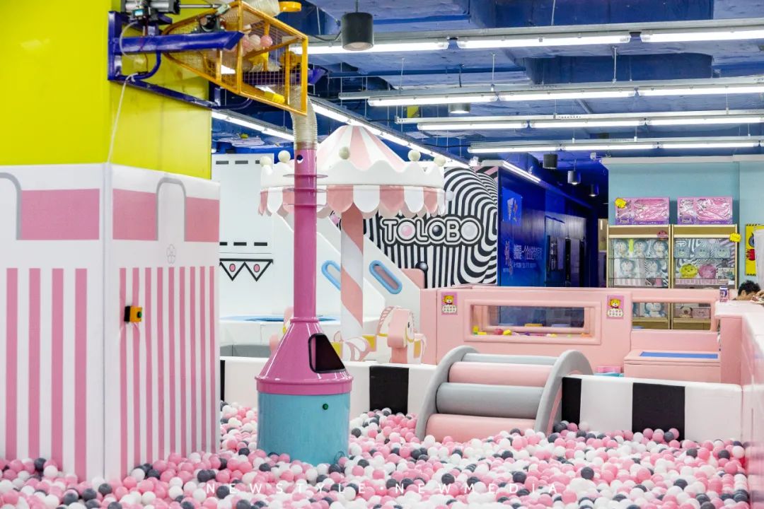 搞大事!这个购物中心用一张卡就能吃遍