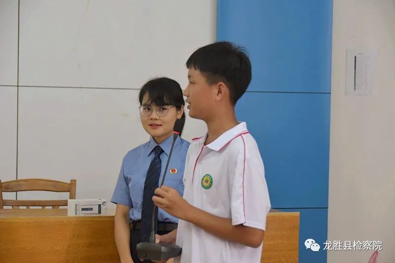 第496期龙胜县检察院新学年开展法治进校园为青春护航
