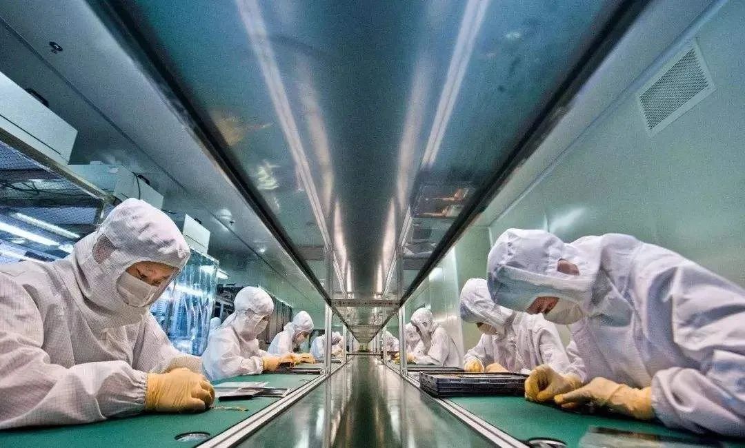 华东科技2018年分析,一边买一边卖是吸筹嘛