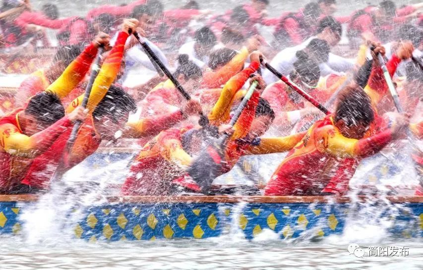 颁奖典礼的获奖人,获奖者颁奖典礼视频