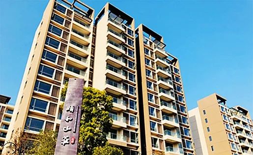 一笔各取所需的买卖“钱紧”的银城国际12亿抄底颐和地产