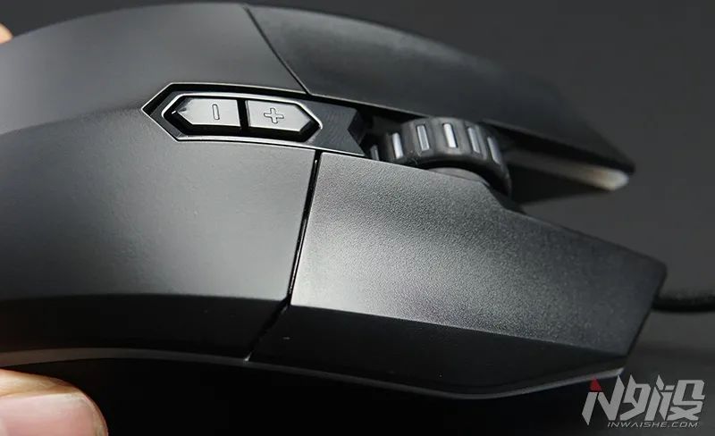 达尔优电竞鼠标em910,达尔优鼠标牧马人em915咋拆