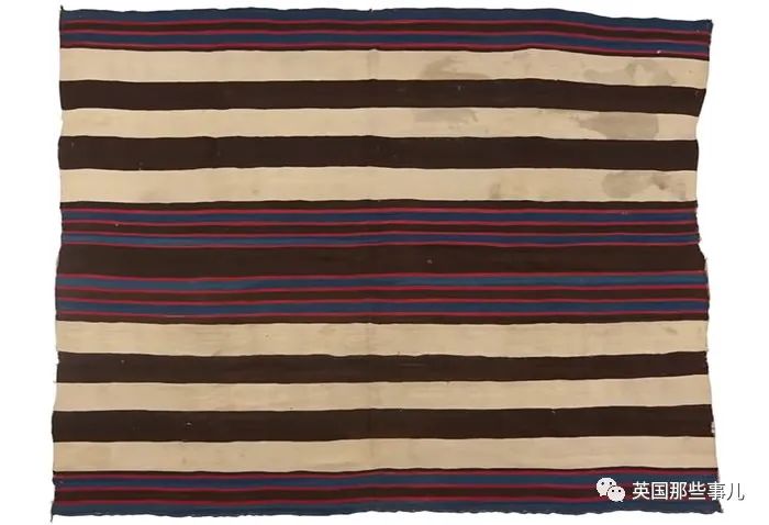 随手捡的东西居然那么值钱,随手捡到一个古董居然拍出天价