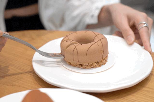 藏在咖啡里的爱意！星巴克用心荟萃饮品全新上市！又带着限定款周年庆杯子来圈粉了