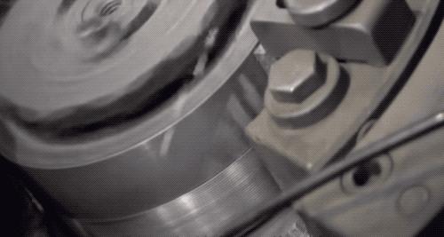 用小小的钉子做武器,钉子是怎么做出来