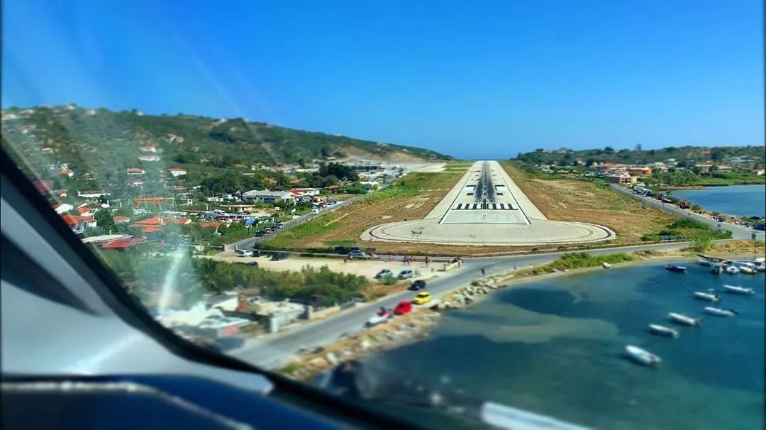 机场值机可以选靠窗的座位吗,早点去机场可以选择喜欢的座位么