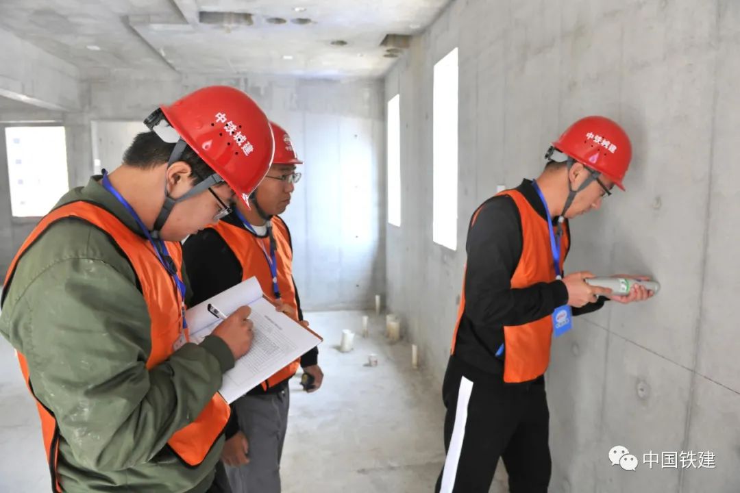 有品质的质量月，重质量的中国铁建