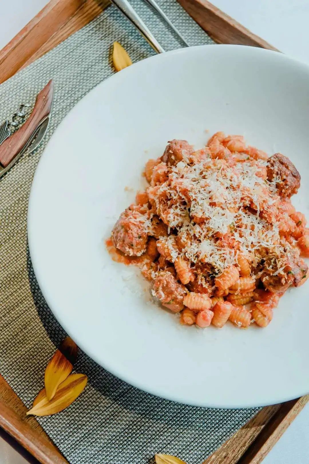 屯里新开finedining,王府花园下午茶,老牌合资酒店新开烘焙坊……本周的贴秋膘指南有点高级(内含福利)|一周好吃