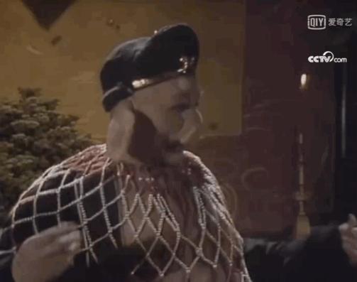 三天打鱼两天晒网｜八戒的珍珠汗衫又在时尚圈翻红了