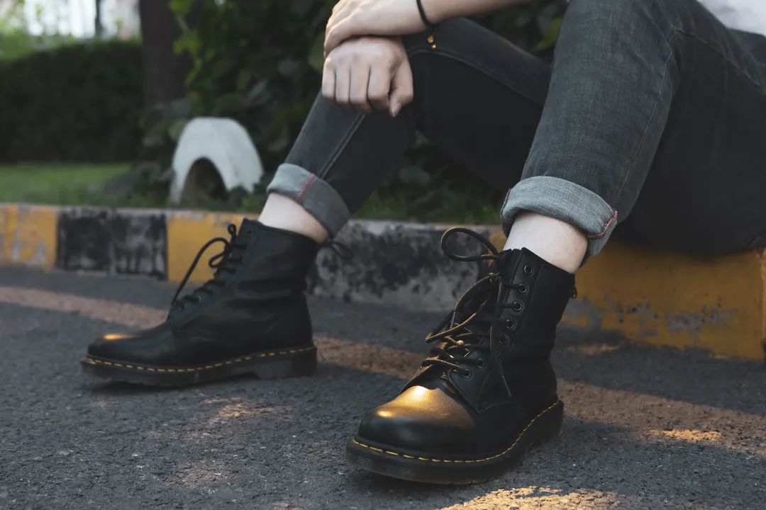 会热的马丁靴,马丁靴自动贴合脚型