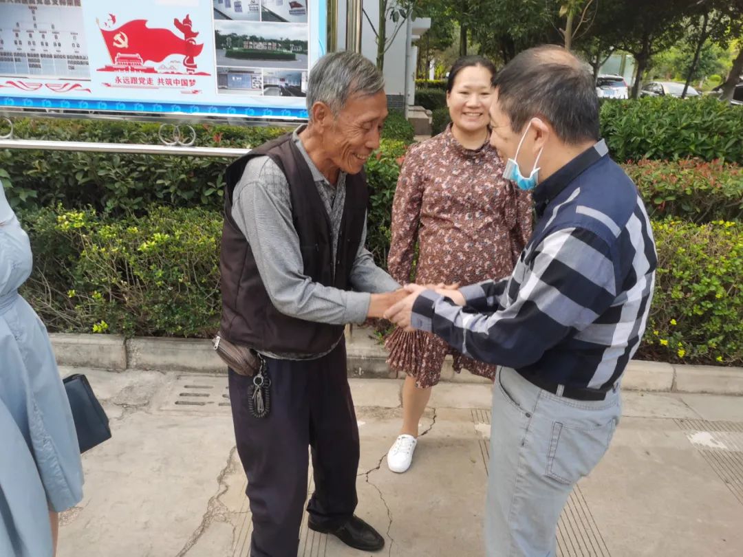 嘉定六旬医生六次援滇:这件事会“上瘾”