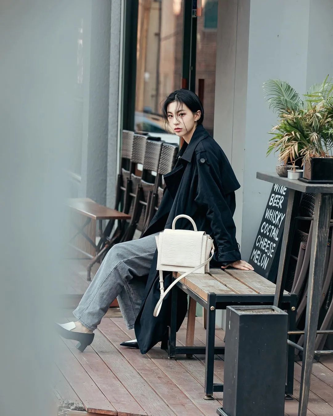 买了很多鞋子,买了那么多鞋子穿不过来