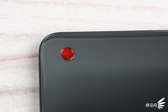 坚果r2是5g吗,坚果r2还值得买吗