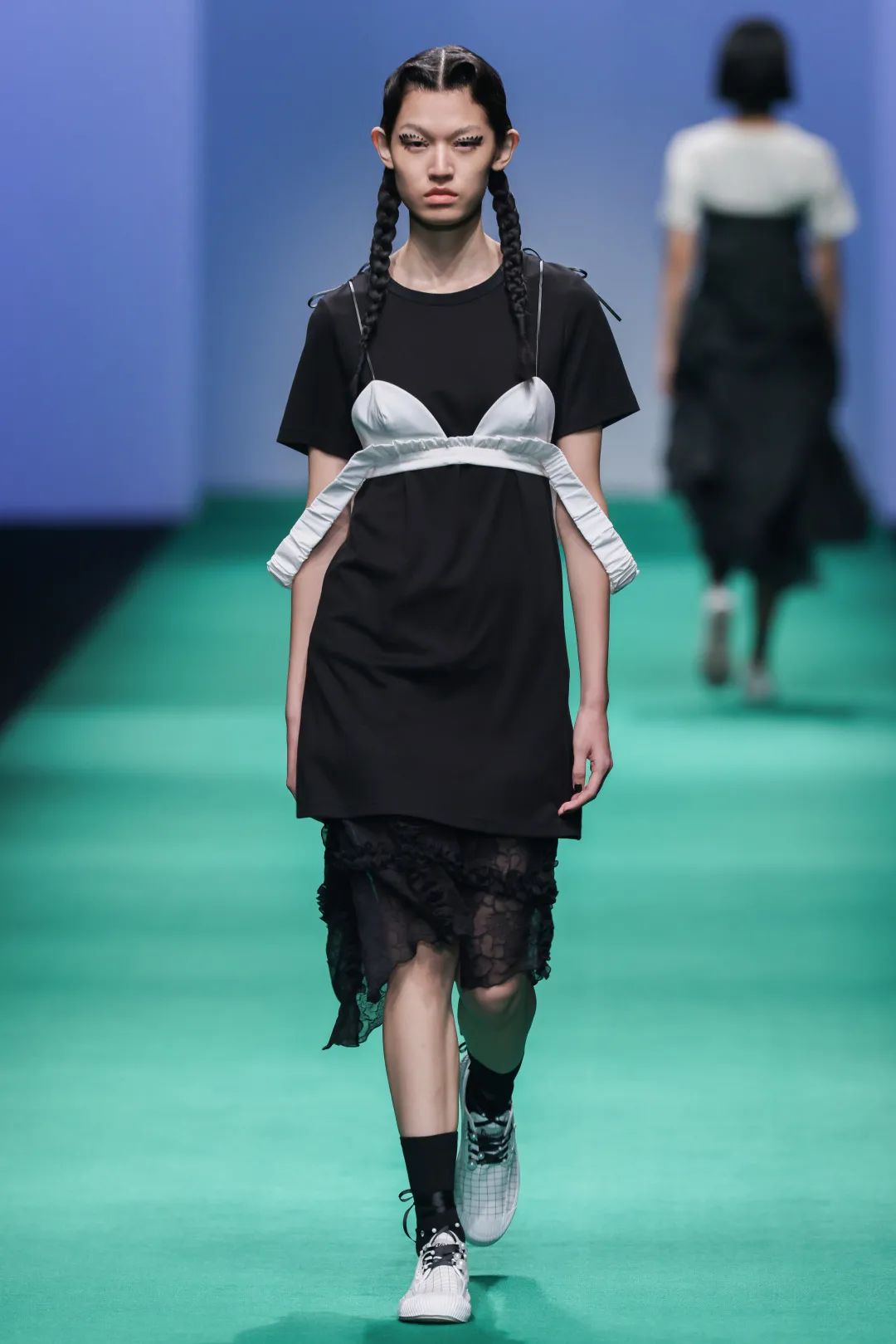 2024春夏时装周趋势,2021春夏中国国际时装周秀场精选