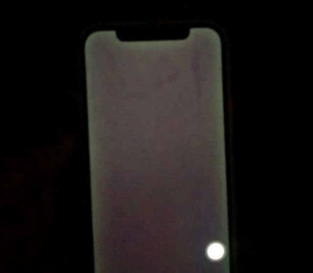 苹果12发绿问题何时解决,iphone12屏幕发绿官方回应