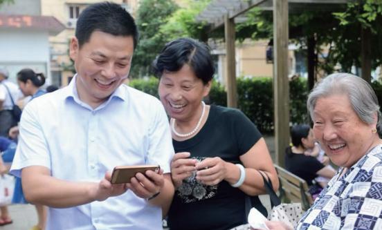 这些受表彰的集体和个人你认识吗,上海有谁受到表彰了