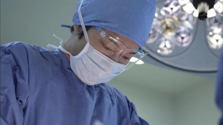 日本变态专业户，最近爱演BL