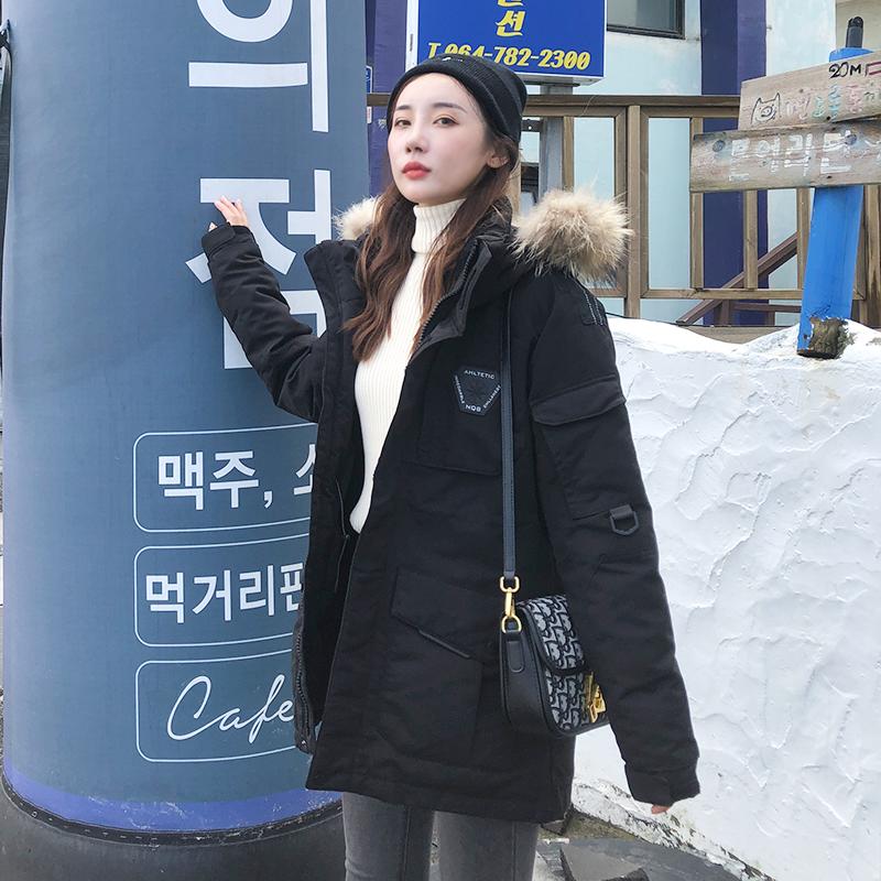 羽绒服千万别乱买这样穿又暖又美,羽绒服穿大的暖还是贴身的暖