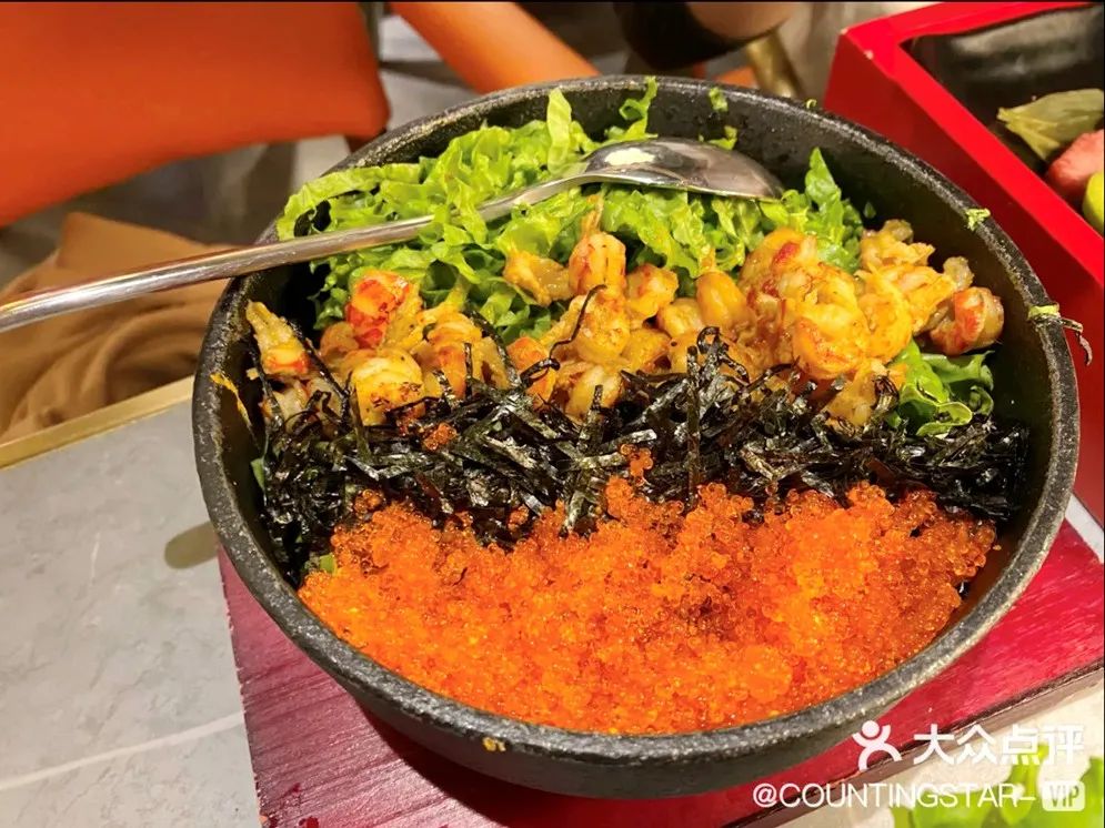 成都又新添一大波“明星店”!关晓彤的奶茶、黄晓明的复古烤肉、网红厨师王刚的秘制卤菜…都来啦