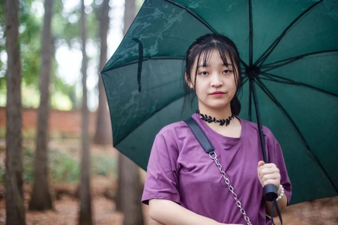 向优秀看齐向榜样靠拢,向优秀的前辈们看齐