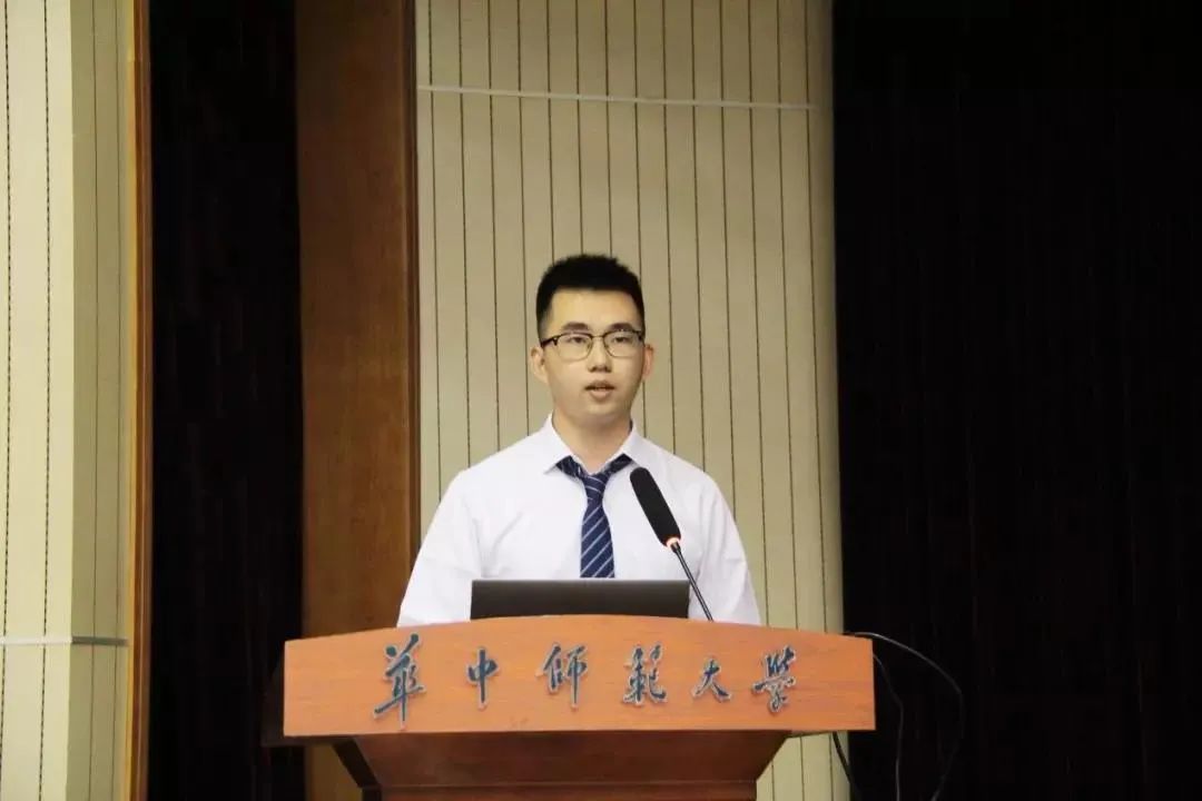 向优秀青年看齐,向优秀的人才们看齐的表现